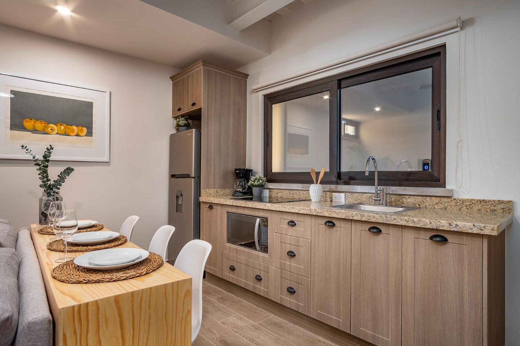 Best Location - New, Upscale, Modern Comfort 산미겔데아옌데 외부 사진