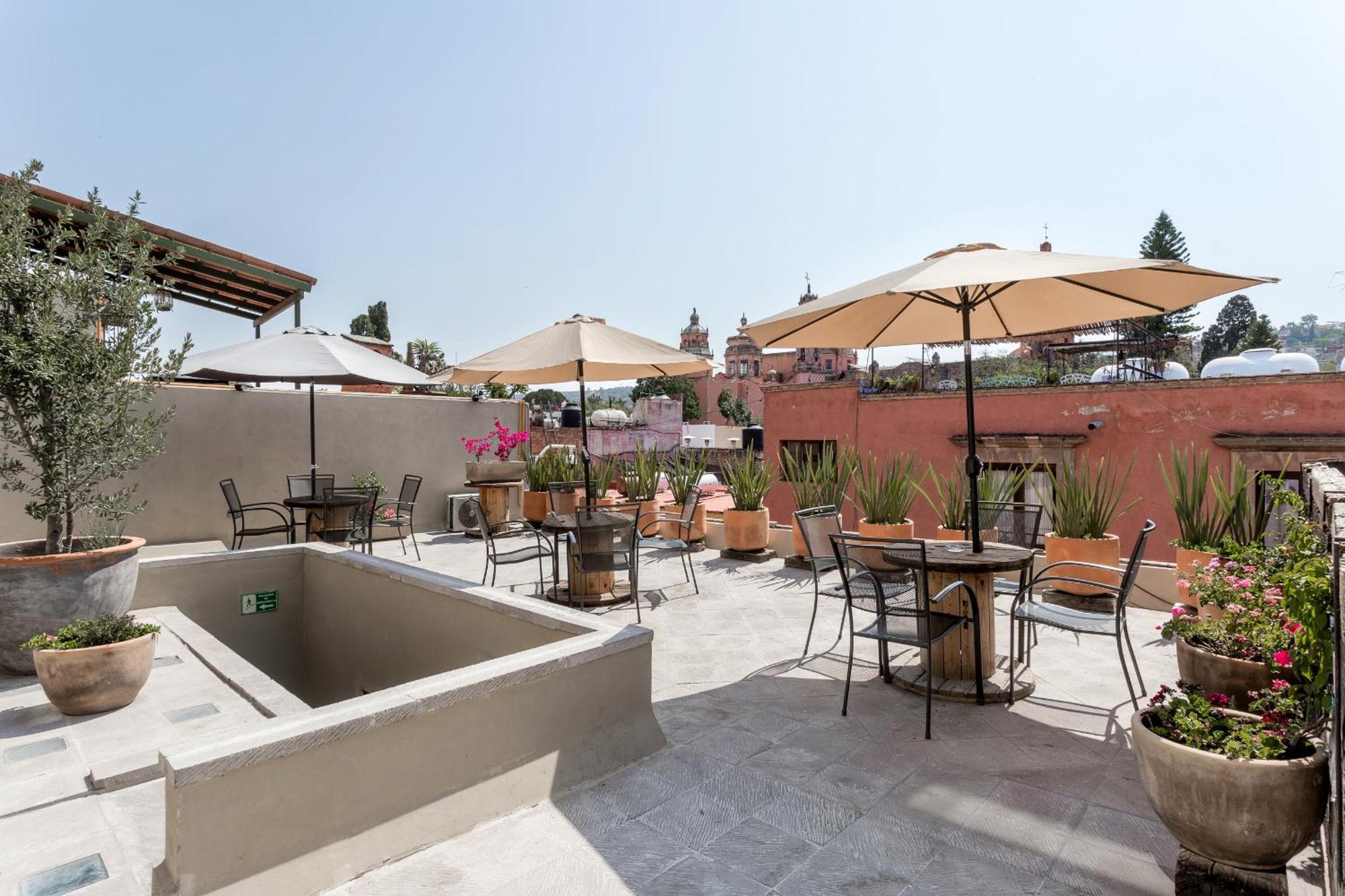 Best Location - New, Upscale, Modern Comfort 산미겔데아옌데 외부 사진